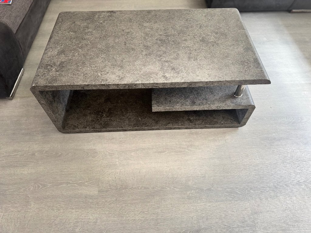 Grijze (betonkleur) Salontafel met legruimte, Ophalen, 100 tot 150 cm, 50 tot 100 cm, Zo goed als nieuw