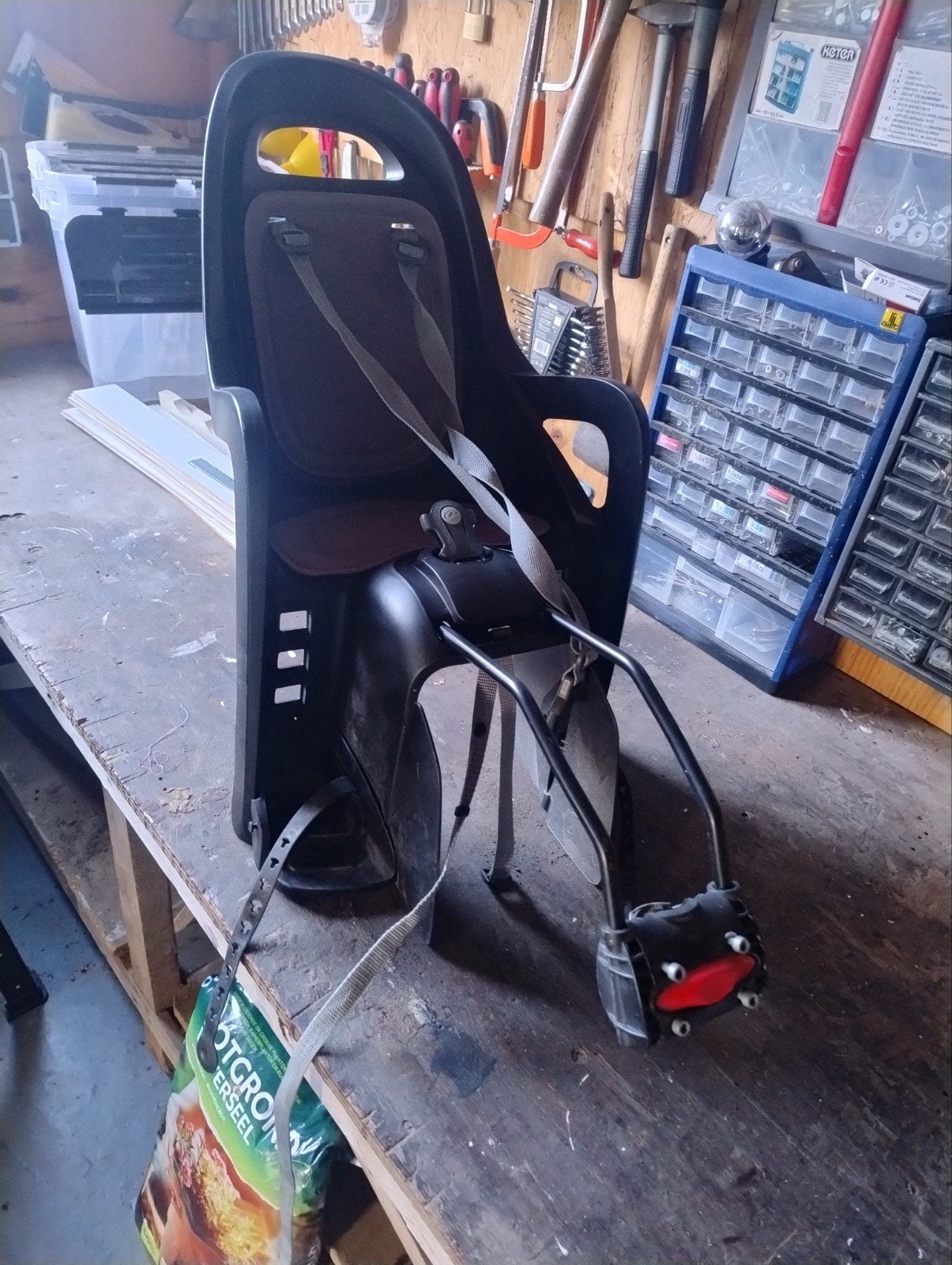 Achterzitje voor mountainbike 9-22 kg, Ophalen, Achterzitje, 9 t/m 18 kg, Gebruikt