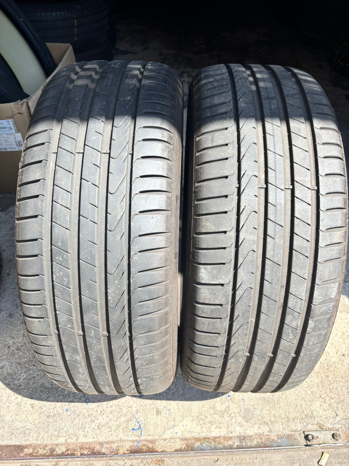 2st Pirelli 205-45-17, Gebruikt, 17 inch, Band(en), Zomerbanden