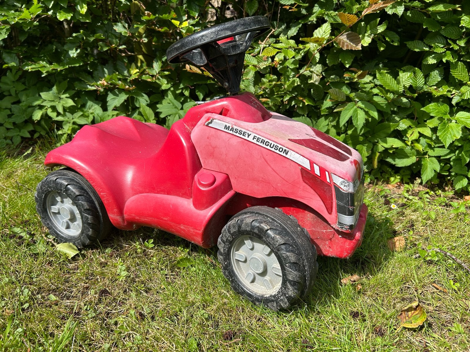 Massey Ferguson Loopauto/Tractor voor Kinderen, Ophalen of Verzenden, Gebruikt, Trapvoertuig