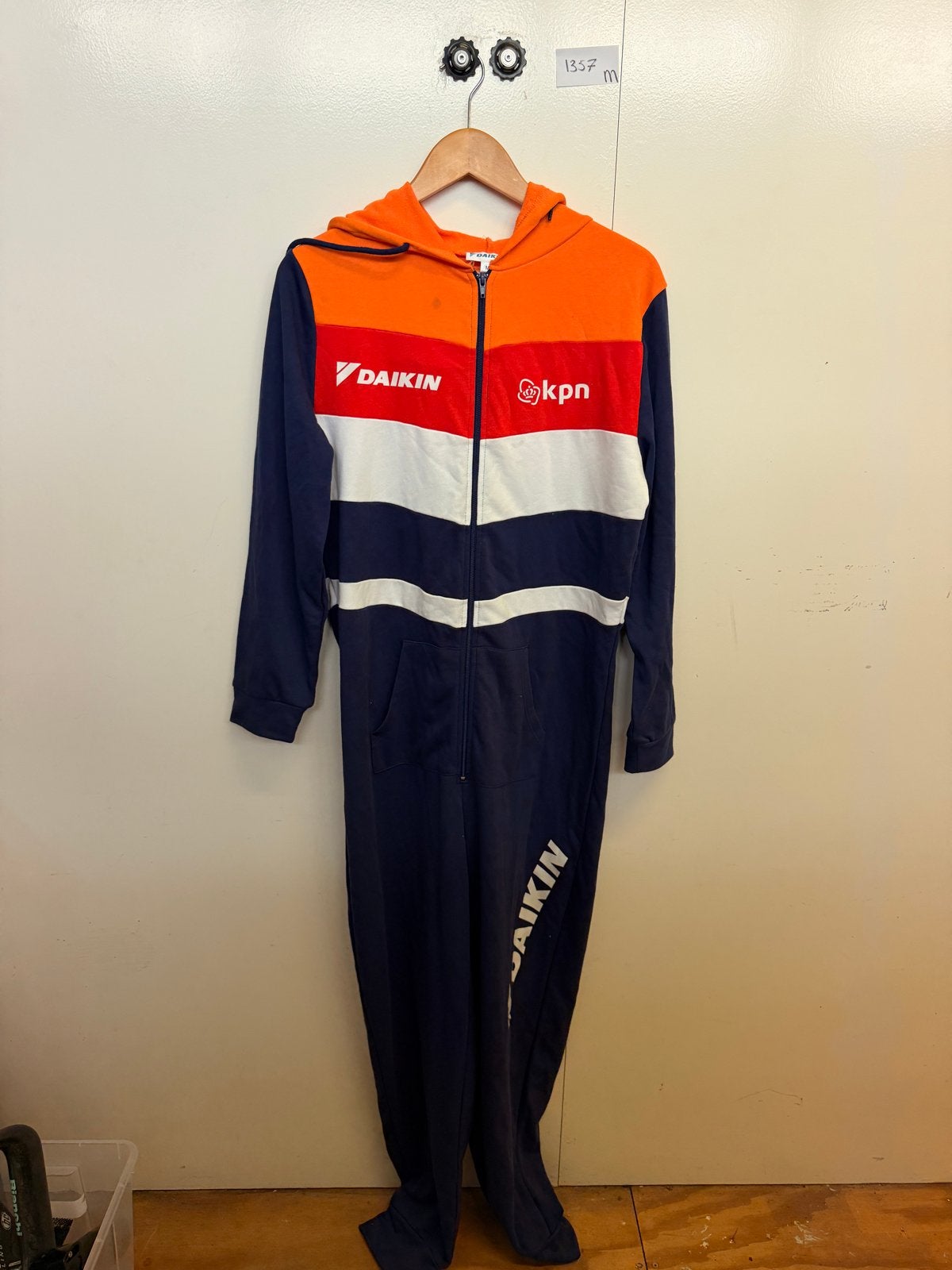 Team NL onesie - Carnaval - Maat M (valt groot), Maat 38/40 (M), Carnaval, Ophalen of Verzenden, Kleding