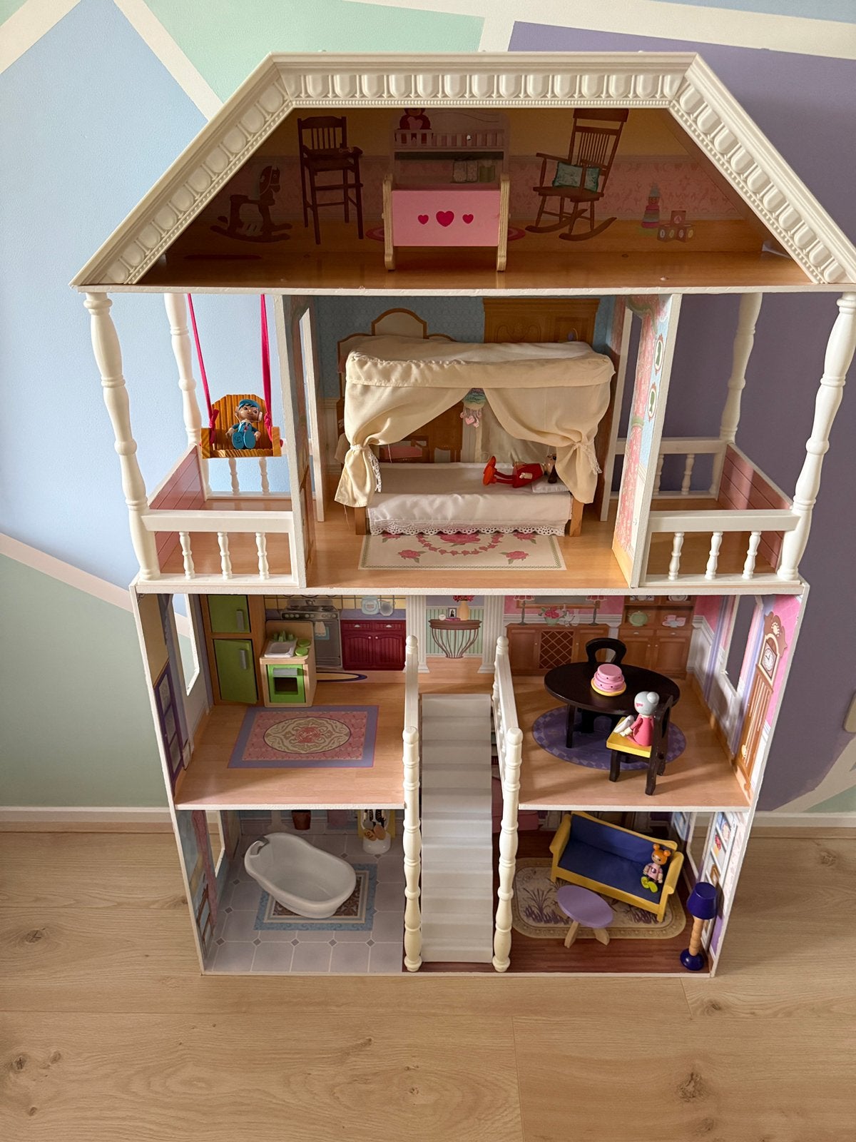 Kidkraft poppenhuis inclusief meubels en poppetjes, Ophalen, Zo goed als nieuw, Poppenhuis