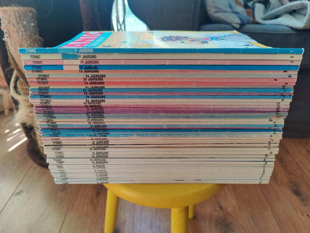 Titanic - Strip maandblad - Complete serie! (50 stuks), Complete serie of reeks, Ophalen of Verzenden, Gelezen