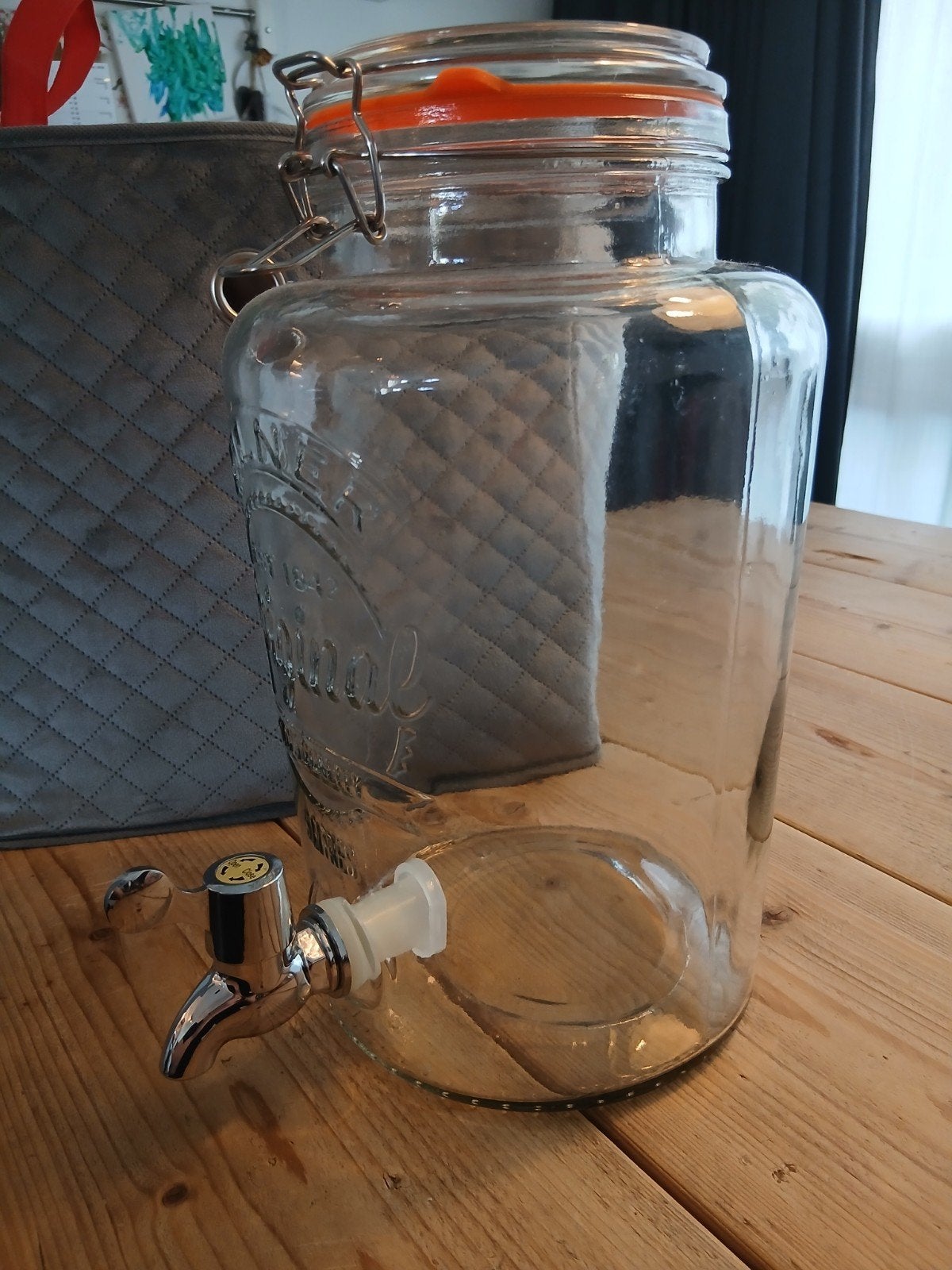 Glazen drankdispenser met tapkraan en beugelsluiting, Overige typen, Ophalen, Gebruikt, Glas