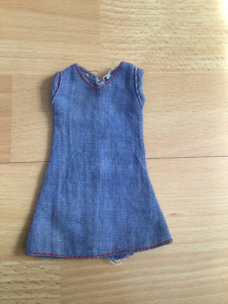 Vintage Barbie Sindy Fleur, Ophalen of Verzenden, Gebruikt, Kleertjes