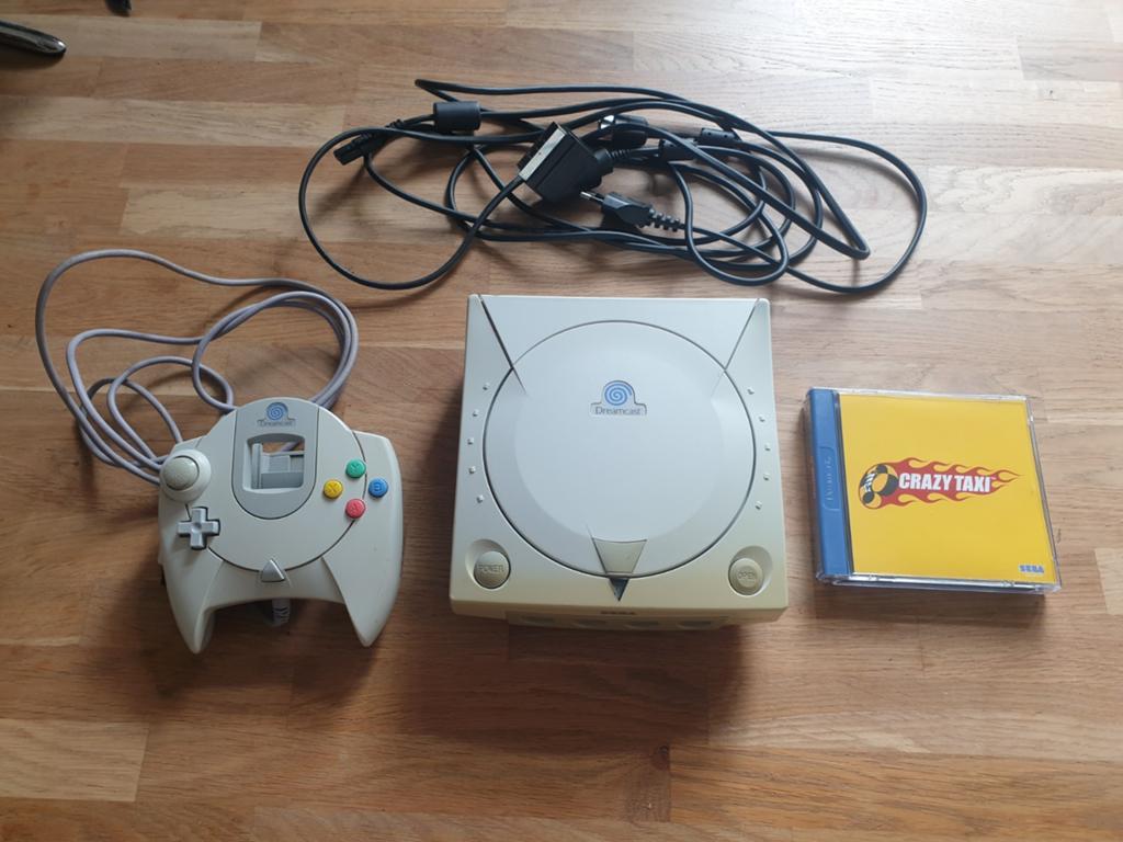 Sega dreamcast met 1 controller en game: crazy taxi, Ophalen of Verzenden, Zo goed als nieuw, Met 1 controller