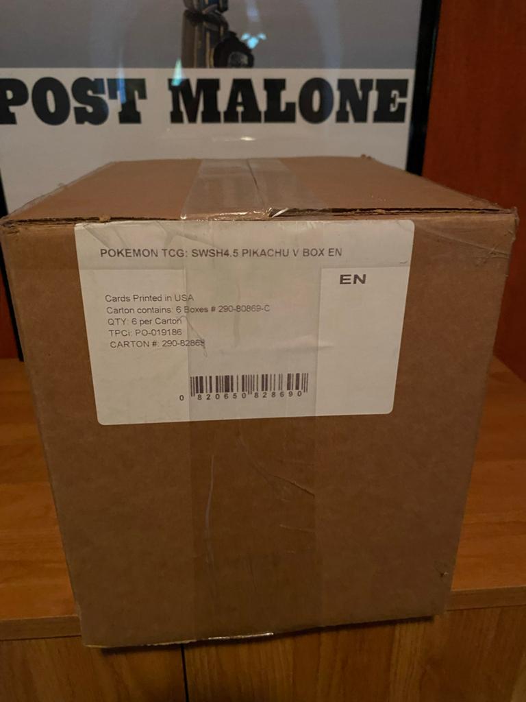 Gesealde Pikachu V Box Case (6 stuks) Pokémon TCG, Ophalen of Verzenden, Nieuw, Overige typen