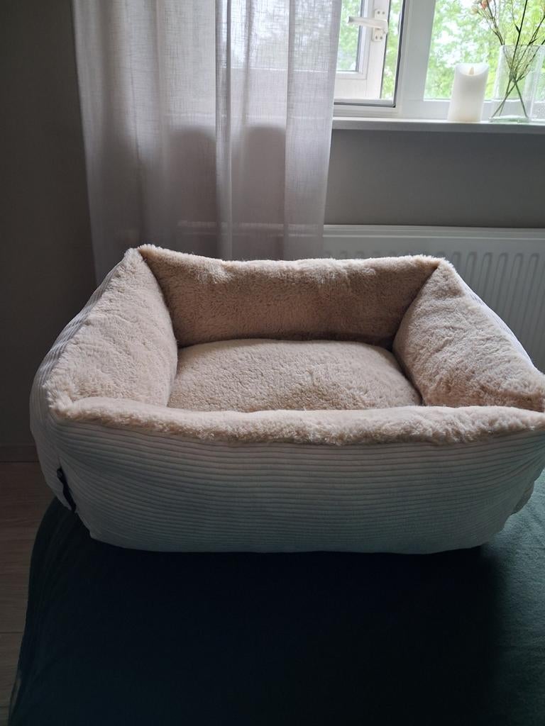 Hondenmand Beeztees kleine hond/pup of kat, Dieren en Toebehoren, Hondenmanden, Ophalen, Zo goed als nieuw, Pluche