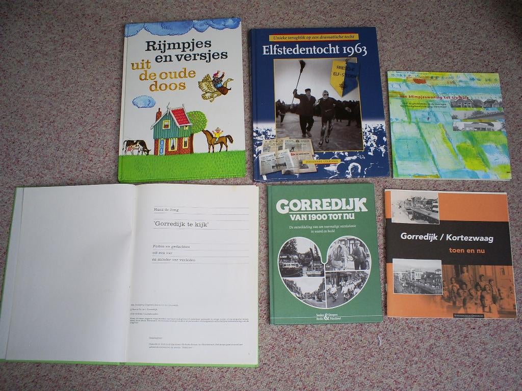 Boek rijmpjes elfstedentocht opsterland gorredijk kortezwaag, Ophalen of Verzenden, Gelezen
