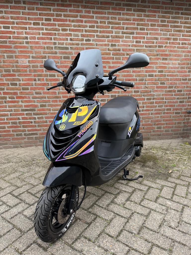 Piaggio Zip 80cc iGET (2018) – Full Malossi opknapper, Ophalen, Zo goed als nieuw, Benzine, Zip