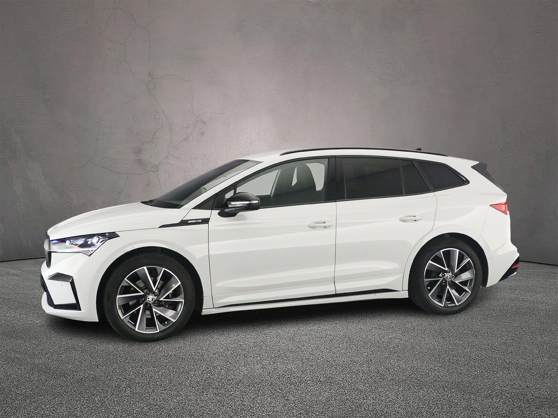 Skoda Enyaq iV 60 Sportline 180pk Automaat Trekhaak, Adaptiv, Auto's, Automaat, Gebruikt, 1865 kg, 179 pk