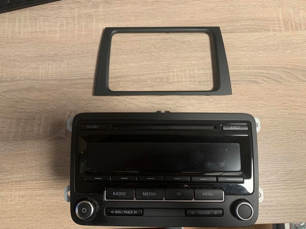 VW AUTORADIO CD RCD 310, Ophalen, Zo goed als nieuw