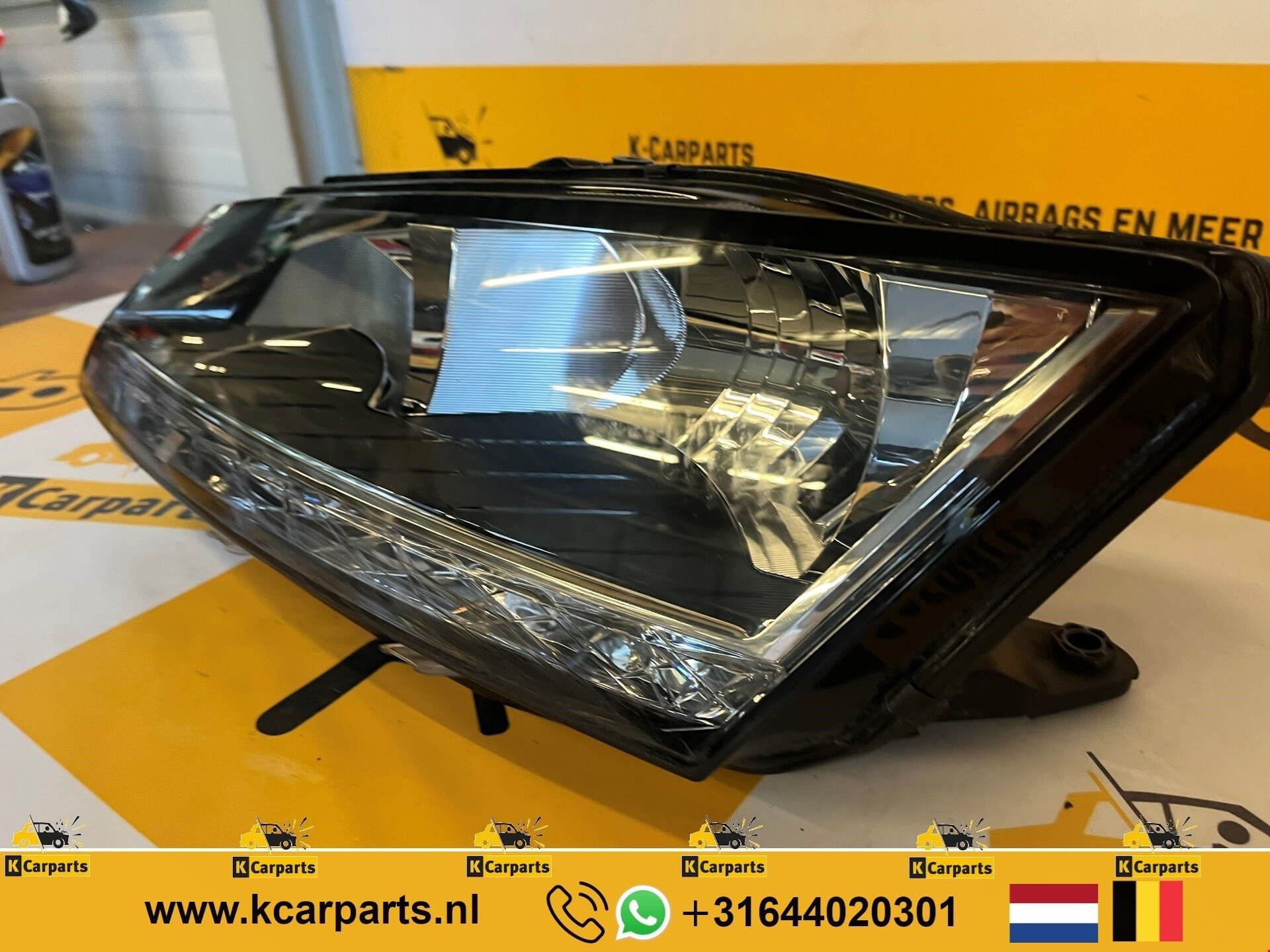 Koplamp Skoda Fabia 6V1941015D Halogeen origineel Links, Auto-onderdelen, Verlichting, Info@fabrikant.eu, Fabrikantstraat 1
1000 AA  Amsterdam, NL
