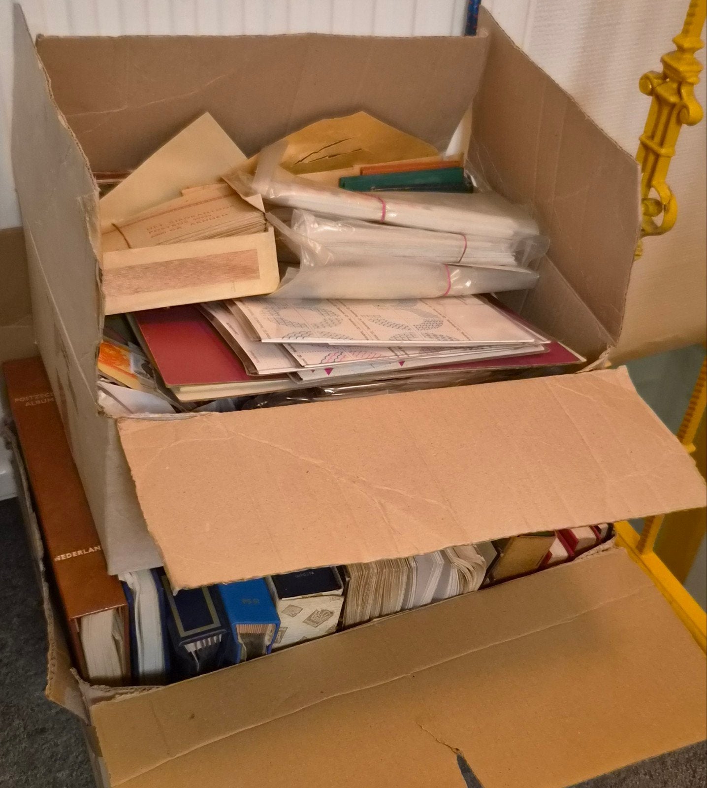 Afhalen graag: Grote verzameling postzegels, eerstedagenvelo, Postzegels en Munten, Ophalen of Verzenden