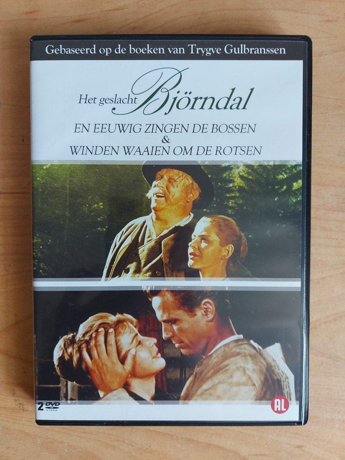 Het Geslacht Bjorndal - Complete serie 2-DVD, Alle leeftijden, Ophalen of Verzenden, Zo goed als nieuw, Komedie