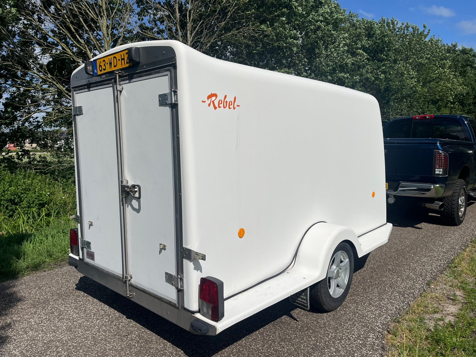 Dalary REBEL gesloten aanhanger 1300KG Bagagewagen MARGE, Auto diversen, Aanhangers en Bagagewagens, Ophalen, Zo goed als nieuw