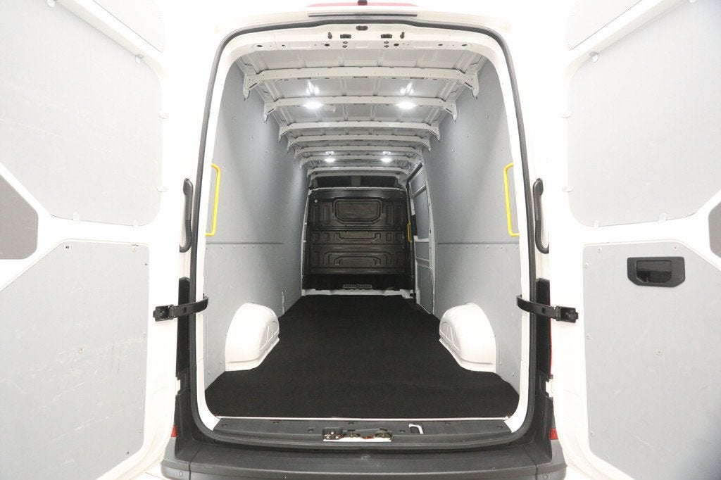 Volkswagen Crafter 35 2.0 TDI L4H3 177PK | 3000kg Trekgew. |, Auto's, Bestelauto's, Stof, Gebruikt, Euro 6, Volkswagen
