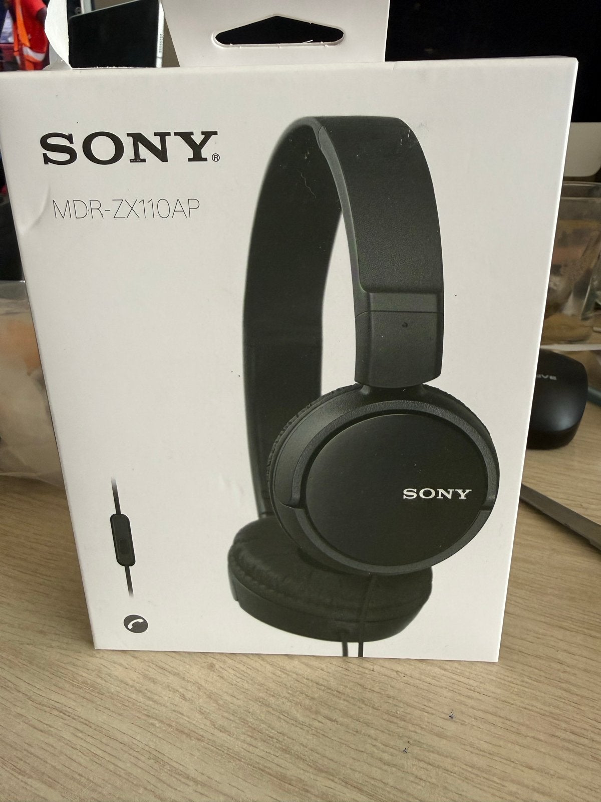 Nieuwe Sony MDR-ZX110AP Over-ear Hoofdtelefoon Zwart, Nieuw, Ophalen of Verzenden, Microfoon, Zwart