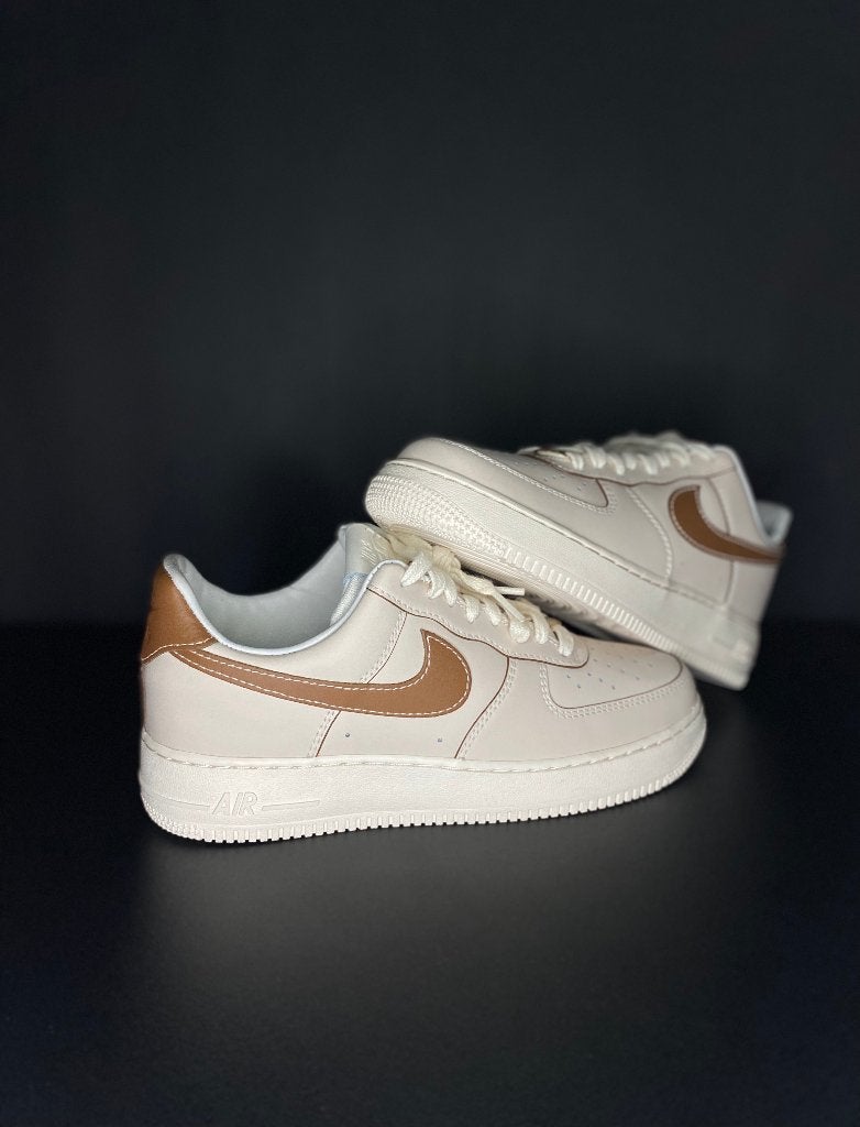 NIKE AIR FORCE 1 LOW '07 PEARL WHITE PALE IVORY - maat 43, Wit, Nike, Nieuw, Ophalen of Verzenden