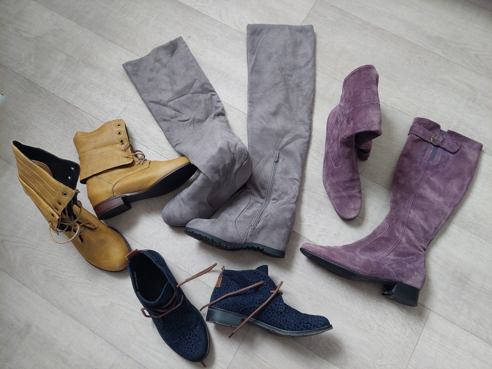 Diverse Dames Schoenen - Maat 37 laarzen enkellaarzen, Hoge laarzen, Overige kleuren, Ophalen of Verzenden, Zo goed als nieuw