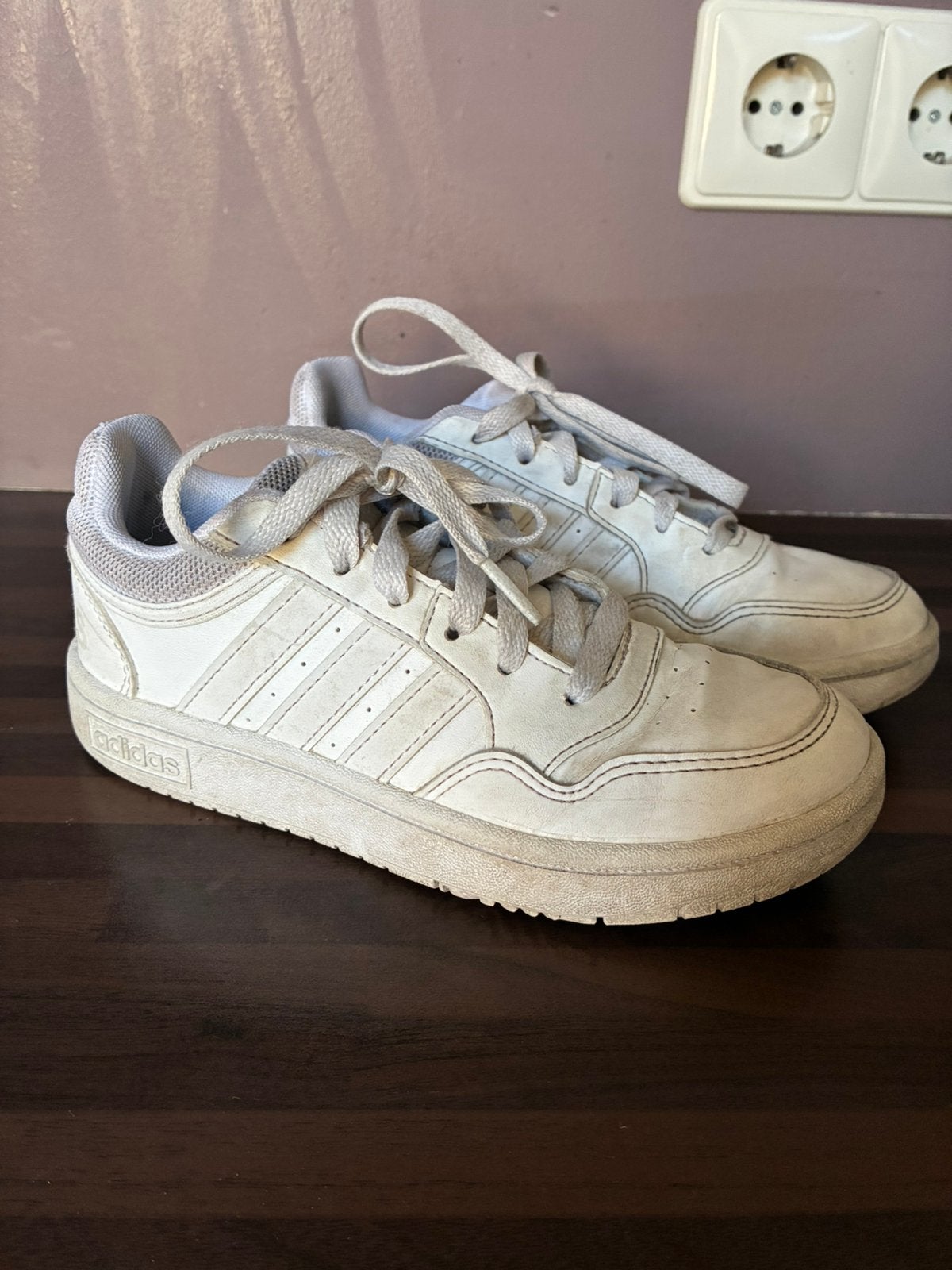 Adidas maat 33, Gebruikt, Jongen of Meisje, Schoenen, Ophalen of Verzenden