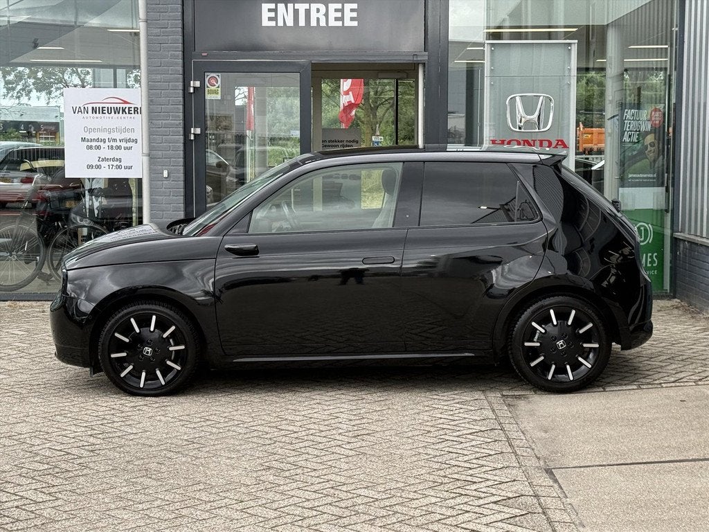 HONDA E Electric 154pk Advance 17inch | camera | lage km, Automaat, 12 maanden, Gebruikt, Zwart