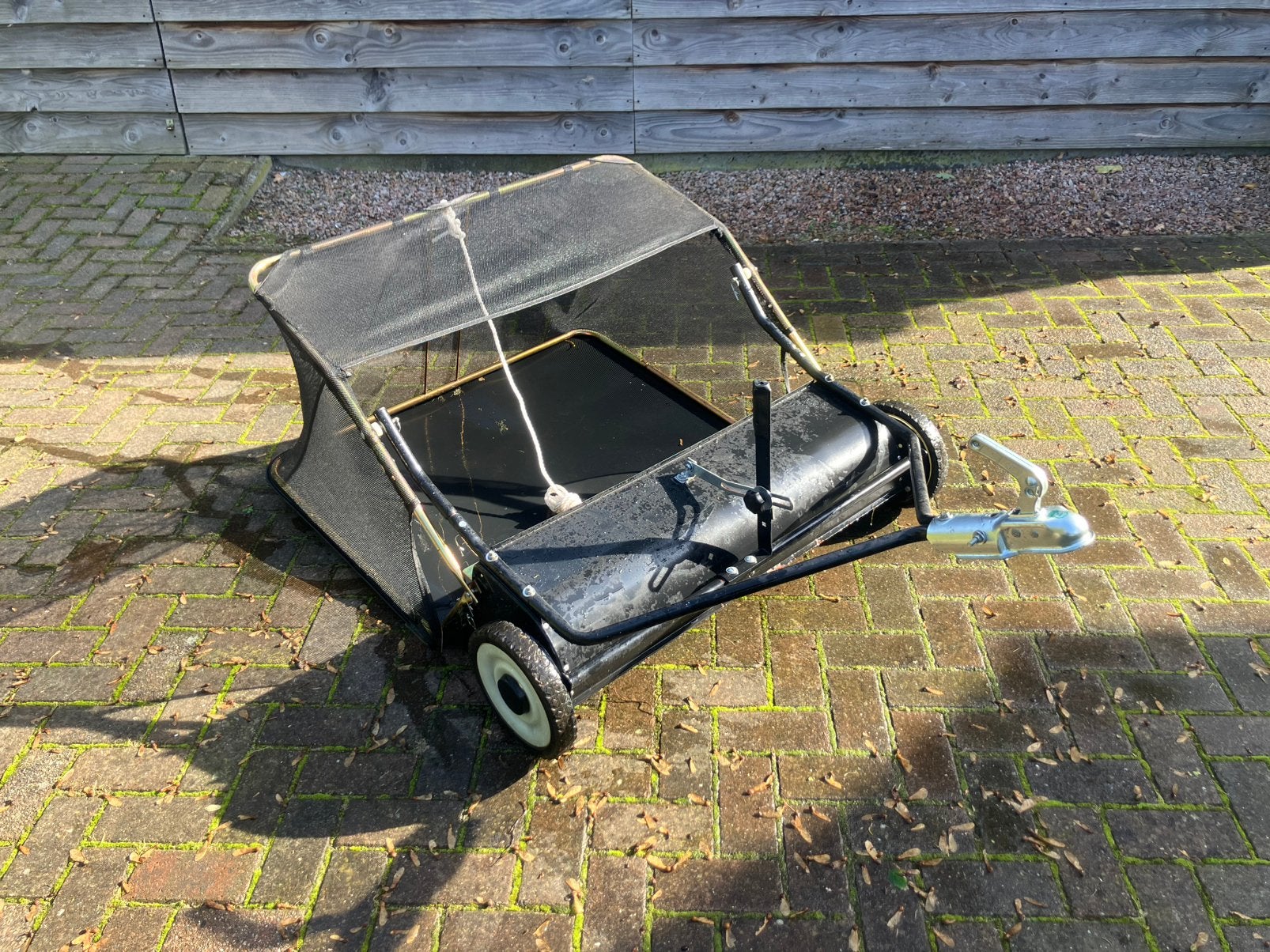 Getrokken grasbladveger, Ophalen, Gebruikt