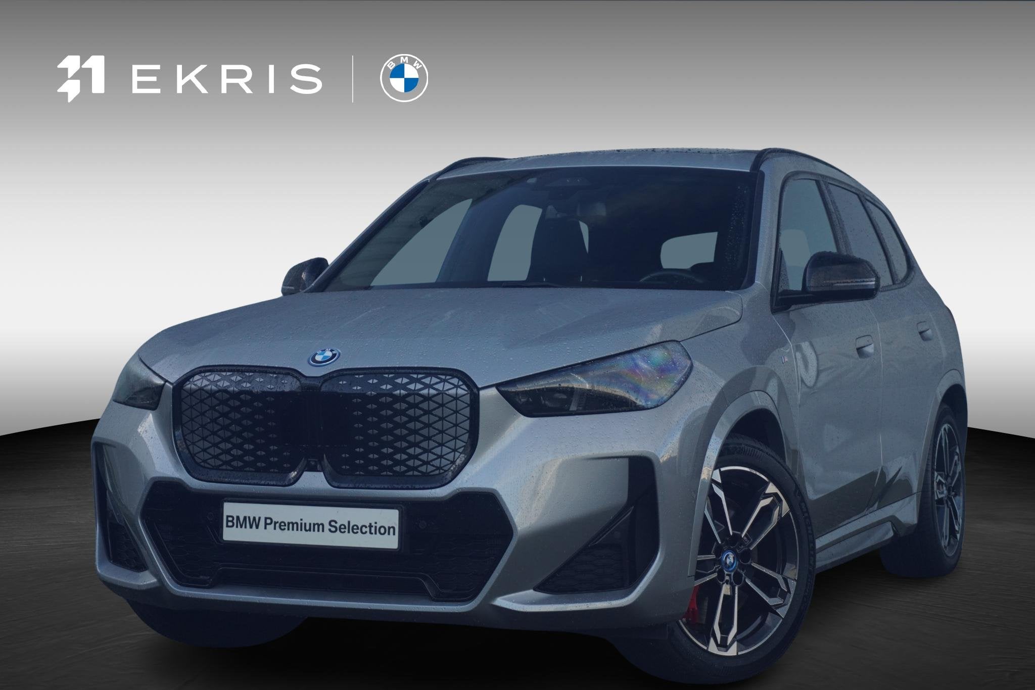 BMW iX1 xDrive30 M Sport Pro | Trekhaak | Schuif-kanteldak |