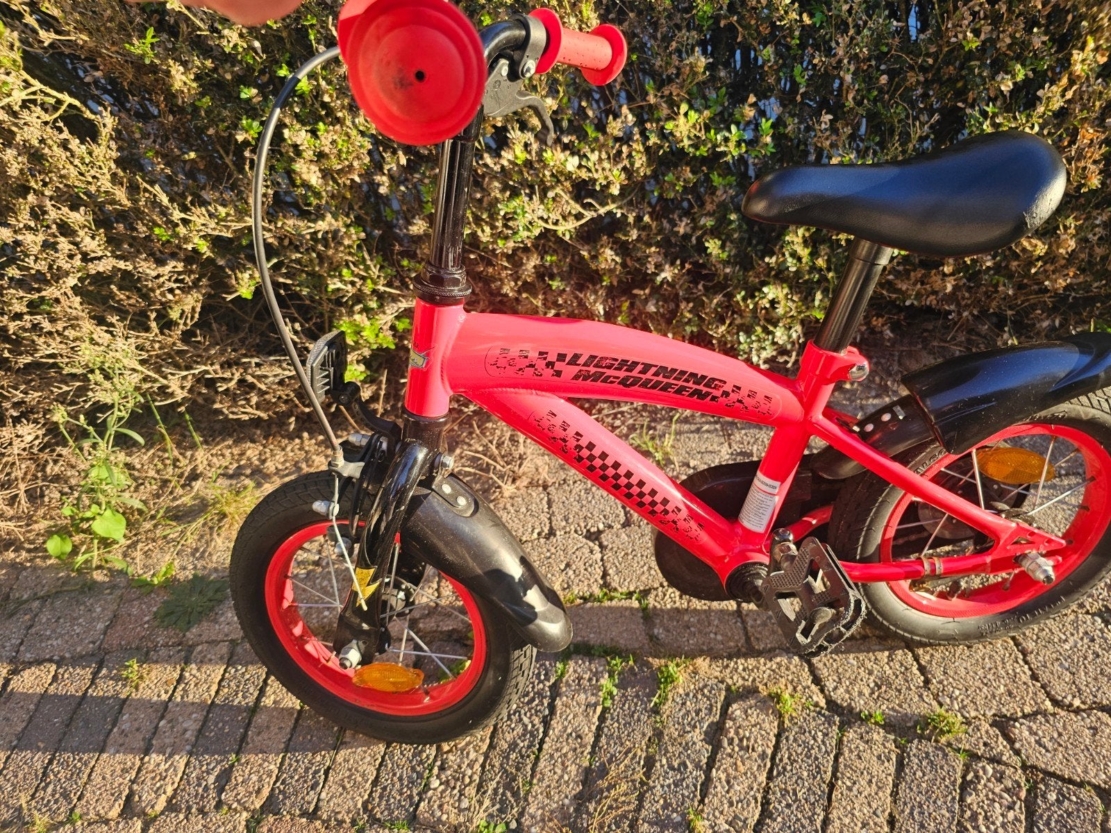 Disney Pixar Cars Kinderfiets - Rood (12 inch), Ophalen, Terugtraprem, Zijwieltjes, Gebruikt
