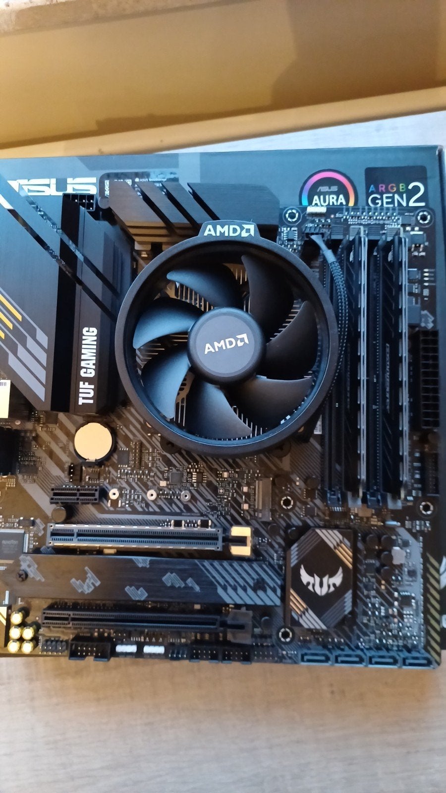 AM4 upgrade kit Ryzen 5 3600 16 gb DDR4 B550M, Computers en Software, Moederborden, DDR4, Ophalen of Verzenden, Zo goed als nieuw