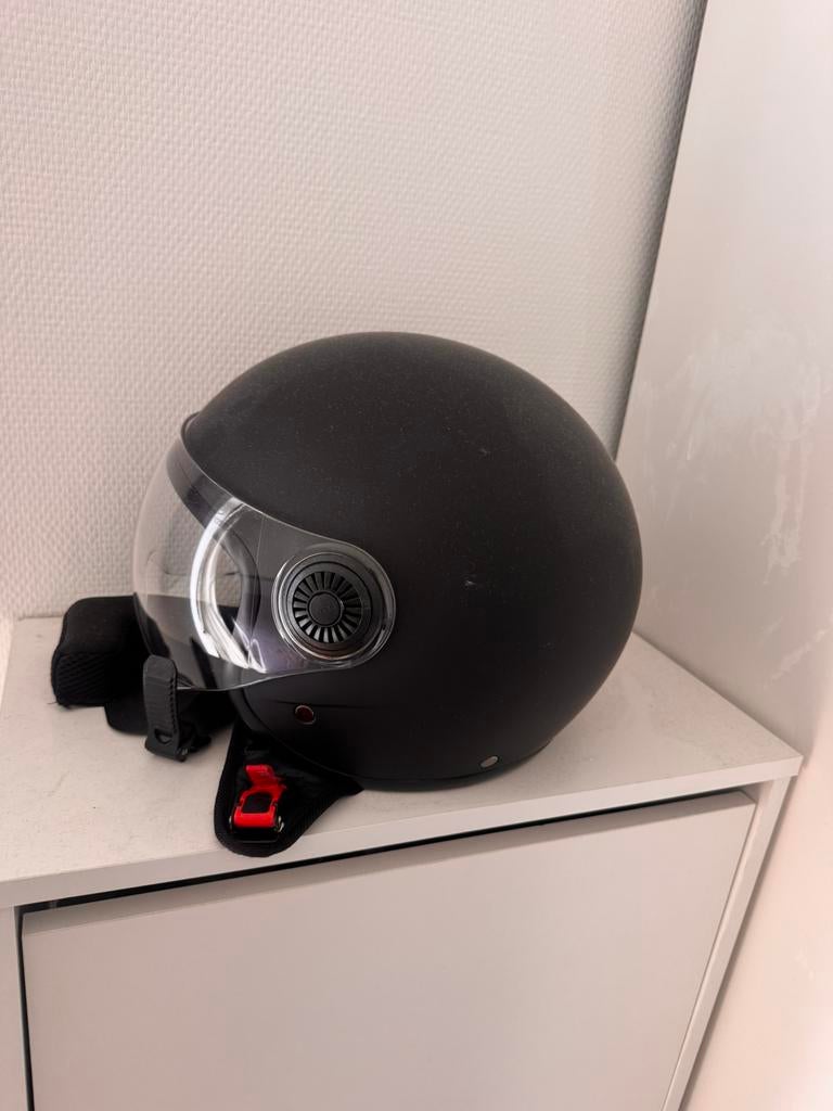 Vito helm. Zo goed als nieuw!, Fietsen en Brommers, Brommerhelmen, Ophalen of Verzenden, Zo goed als nieuw