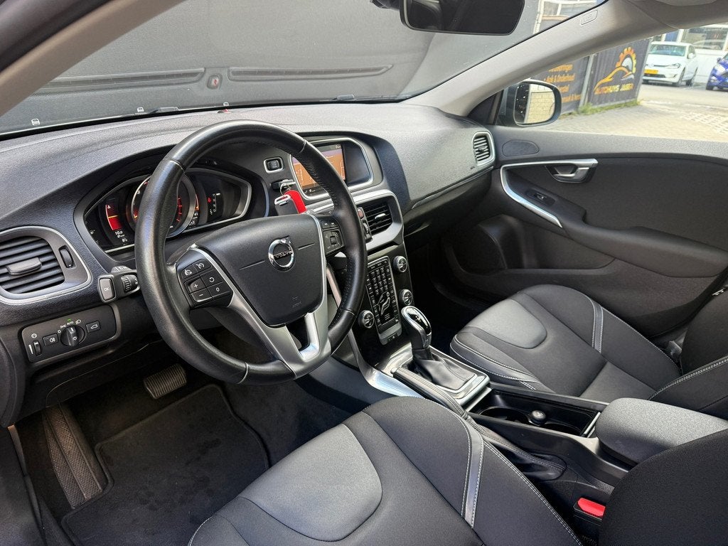 Volvo V40 1.5 T2 Polar+ Sport Automaat Sensoren, Auto's, Volvo, Stof, 700 kg, 122 pk, Origineel Nederlands