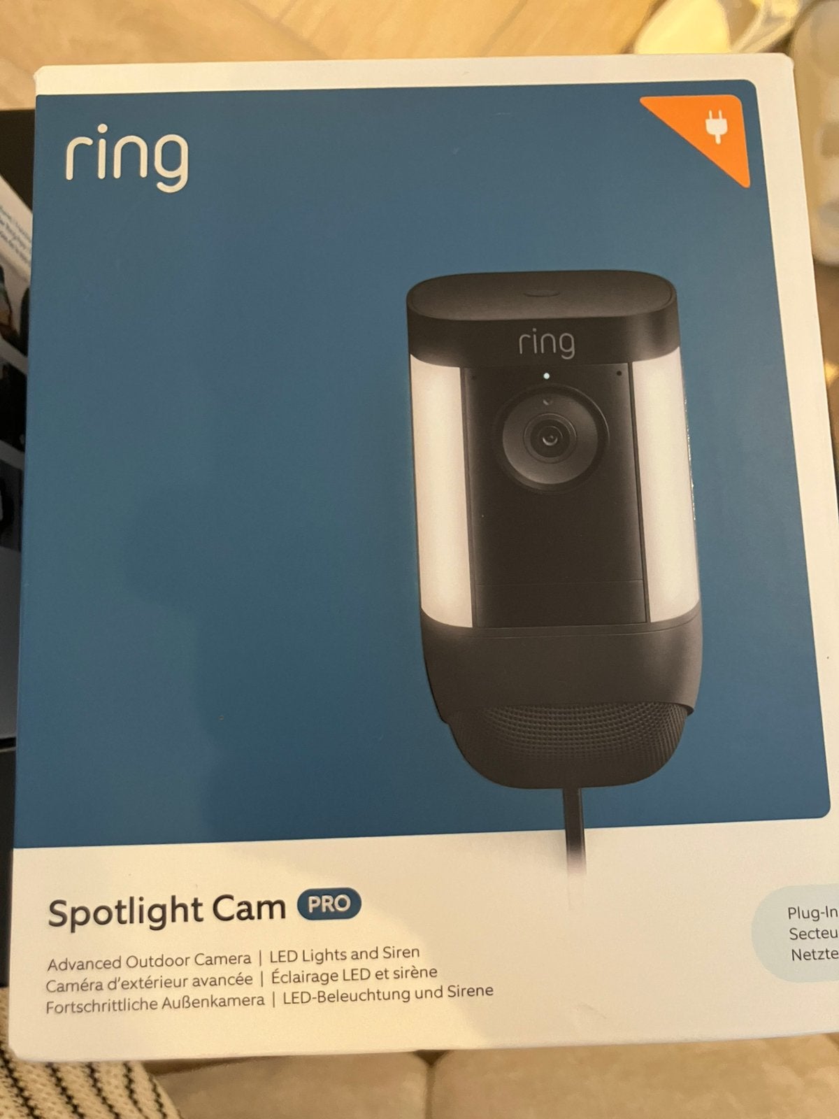Ring Spotlight Cam Pro Zwart Plugin nieuw in doos, Ophalen of Verzenden, Nieuw