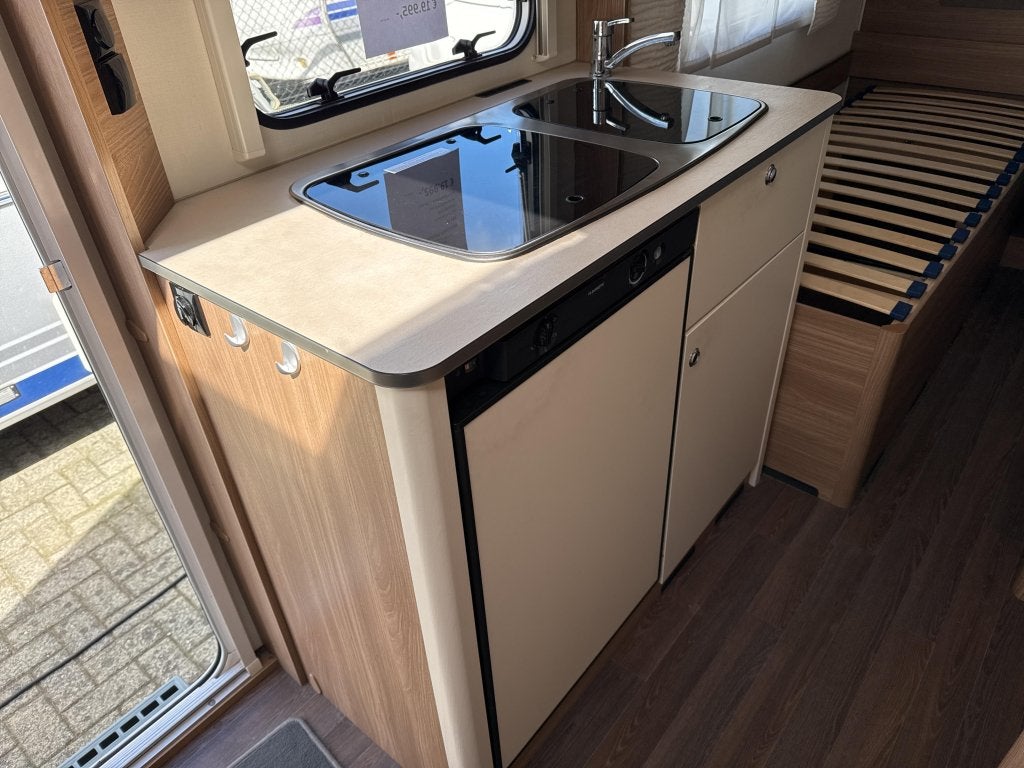 Foto 9 van Bürstner Premio Life 480 TL