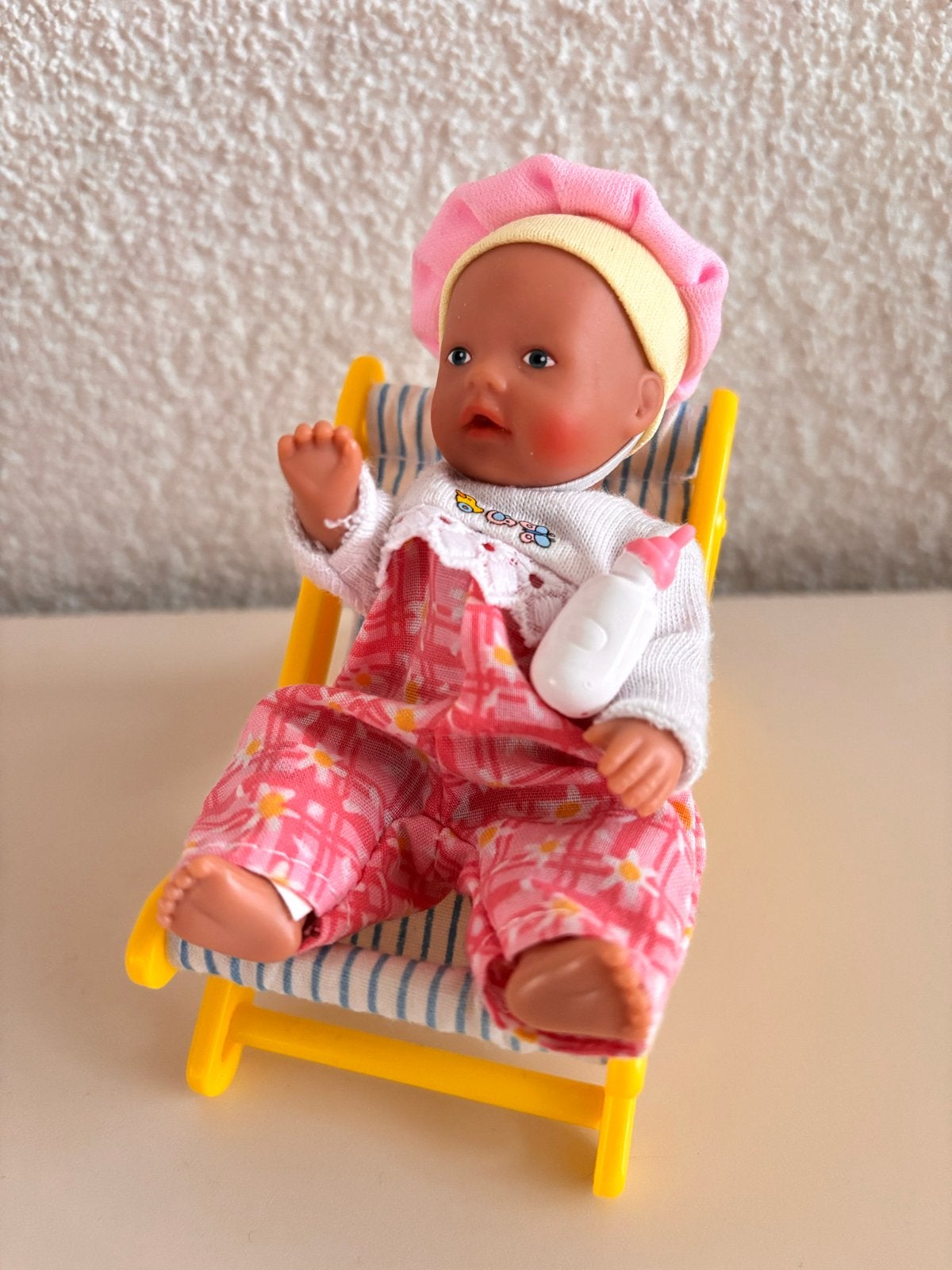 Mini Baby Born pop met ligstoel en flesje, Ophalen of Verzenden, Zo goed als nieuw, Babypop