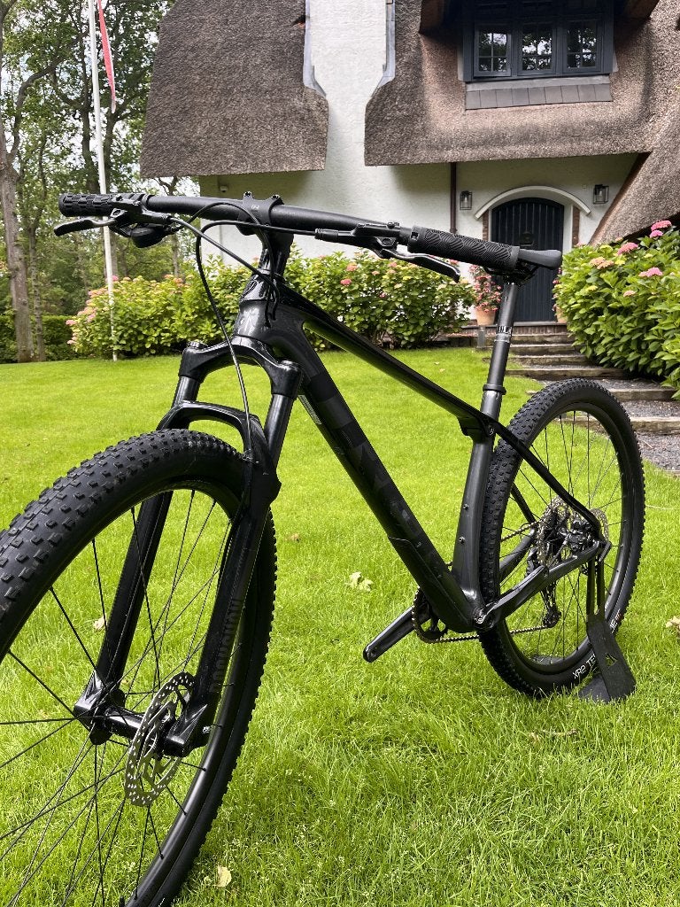 Trek Procaliber 9.5 carbon, 2022 maat M/L, Fietsen en Brommers, Fietsen | Mountainbikes en ATB, Ophalen, Hardtail, Heren, 49 tot 53 cm