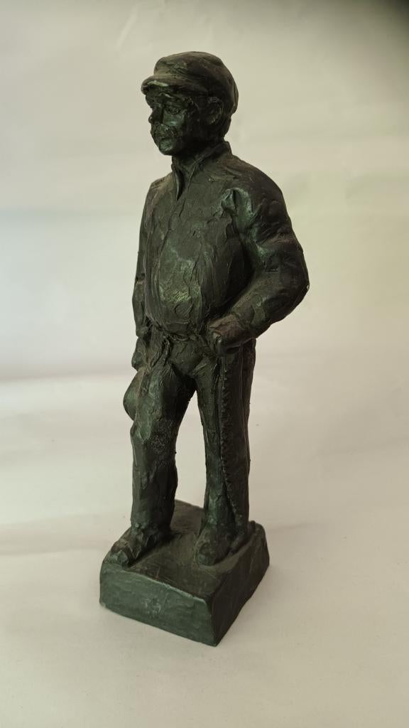Beeld van man met trekzaag, ca. 25 cm hoog, Ophalen of Verzenden