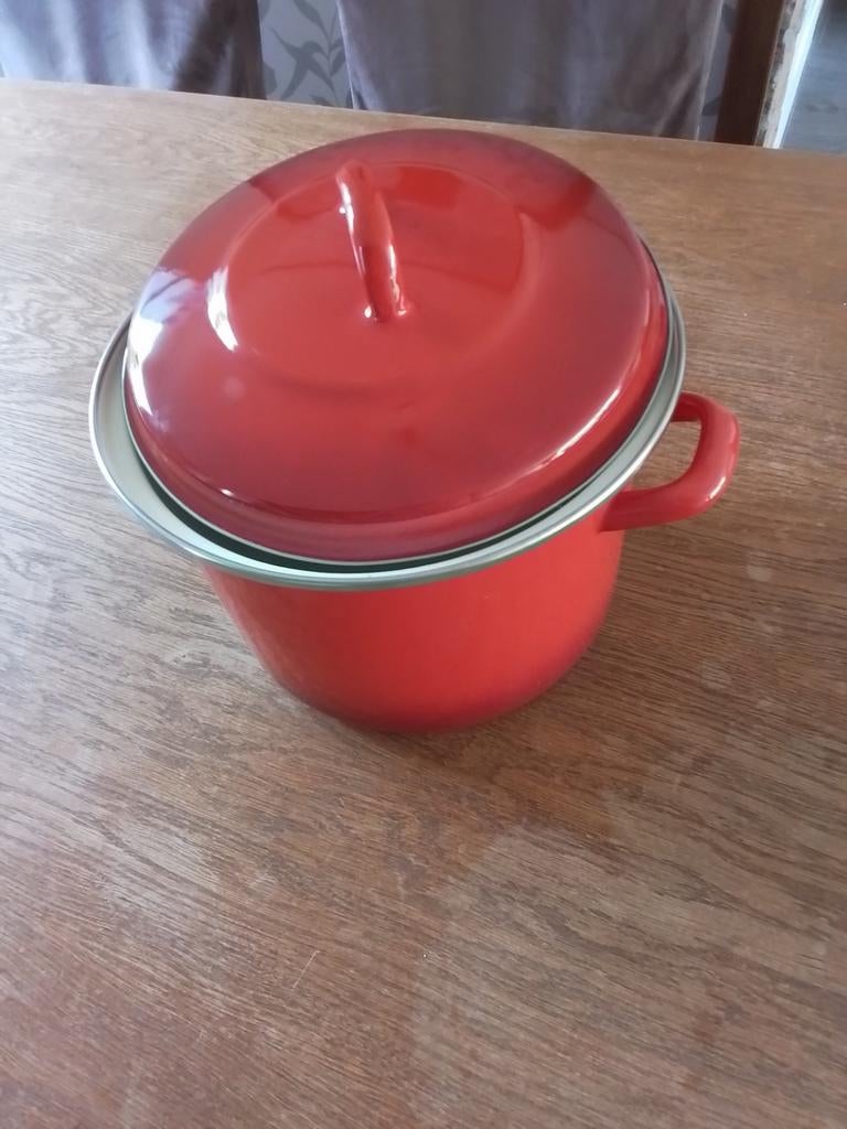 Rode soeppan, emaille 20 cm, hoog 16 cm, Ophalen of Verzenden, Nieuw, Overige materialen