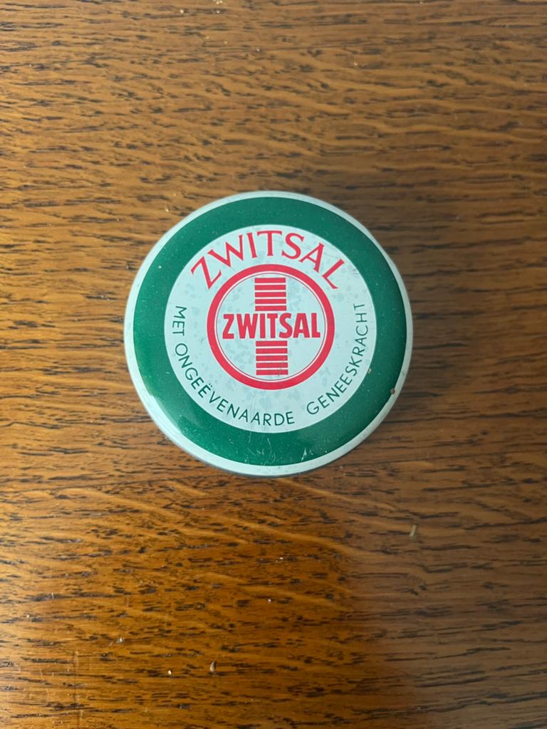 Zwitsal blikje zalf ongeëvenaarde geneeskracht logo., Ophalen of Verzenden, Gebruikt