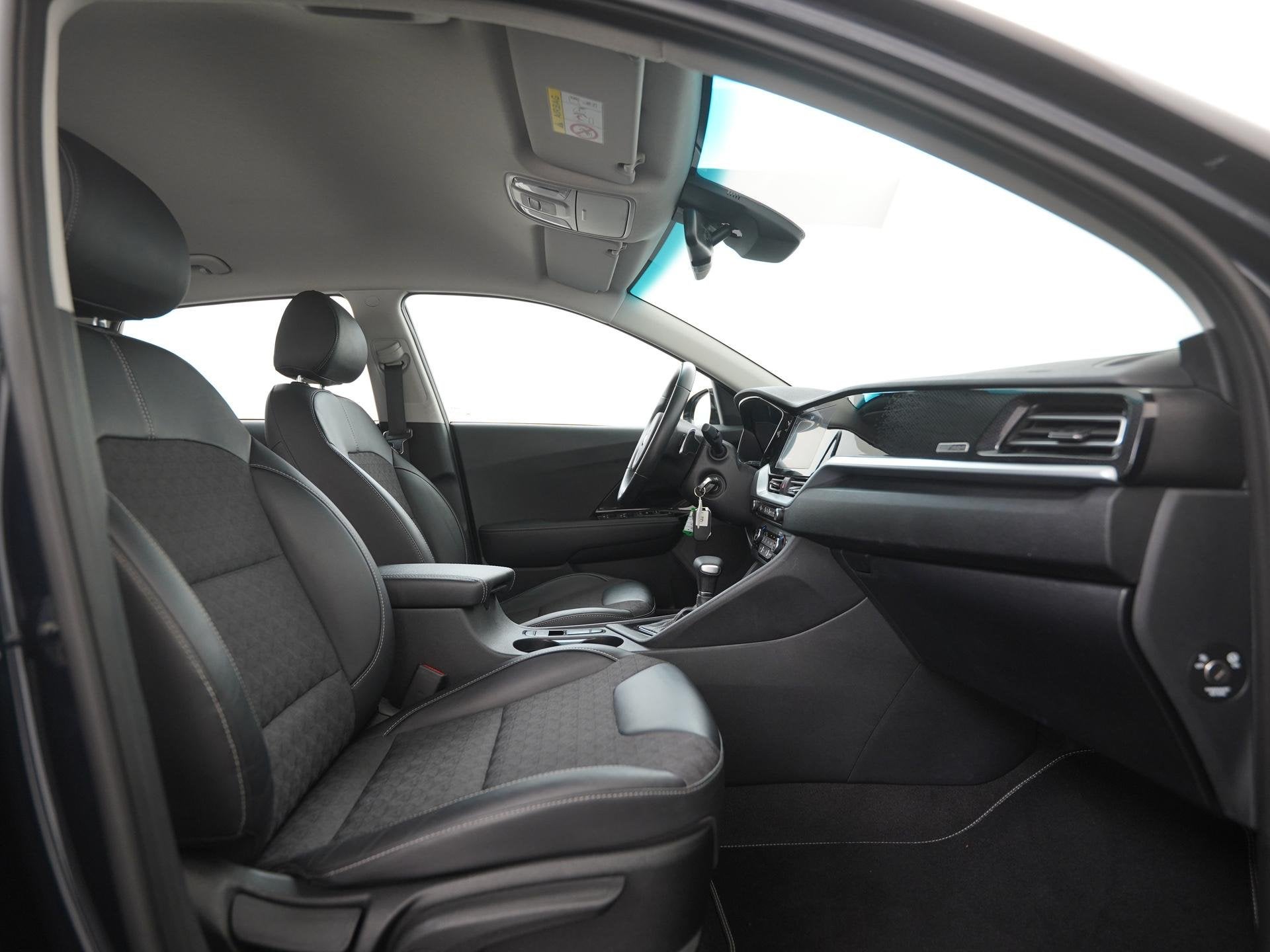 Kia Niro 1.6 GDi PHEV DynamicLine | Trekhaak | Plug-In | Zon, Auto's, 12 maanden, Gebruikt, Blauw, Leder en Stof