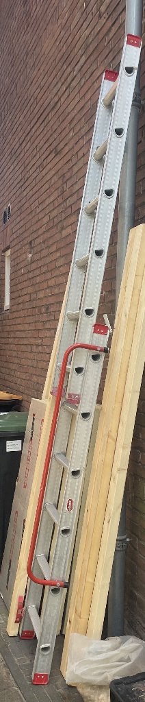 Altrex Woodytrex Inklapbare zoldertrap, Ophalen, Gebruikt, Ladder, Opvouwbaar of Inschuifbaar
