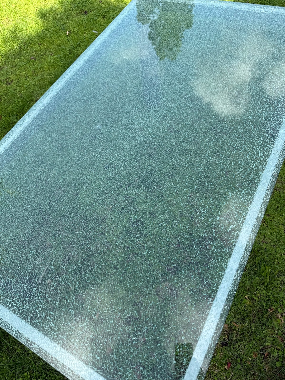 Eettafel 150x90 cm met glazen blad en stalen onderstel, Huis en Inrichting, Ophalen, Gebruikt, 100 tot 150 cm, 50 tot 100 cm