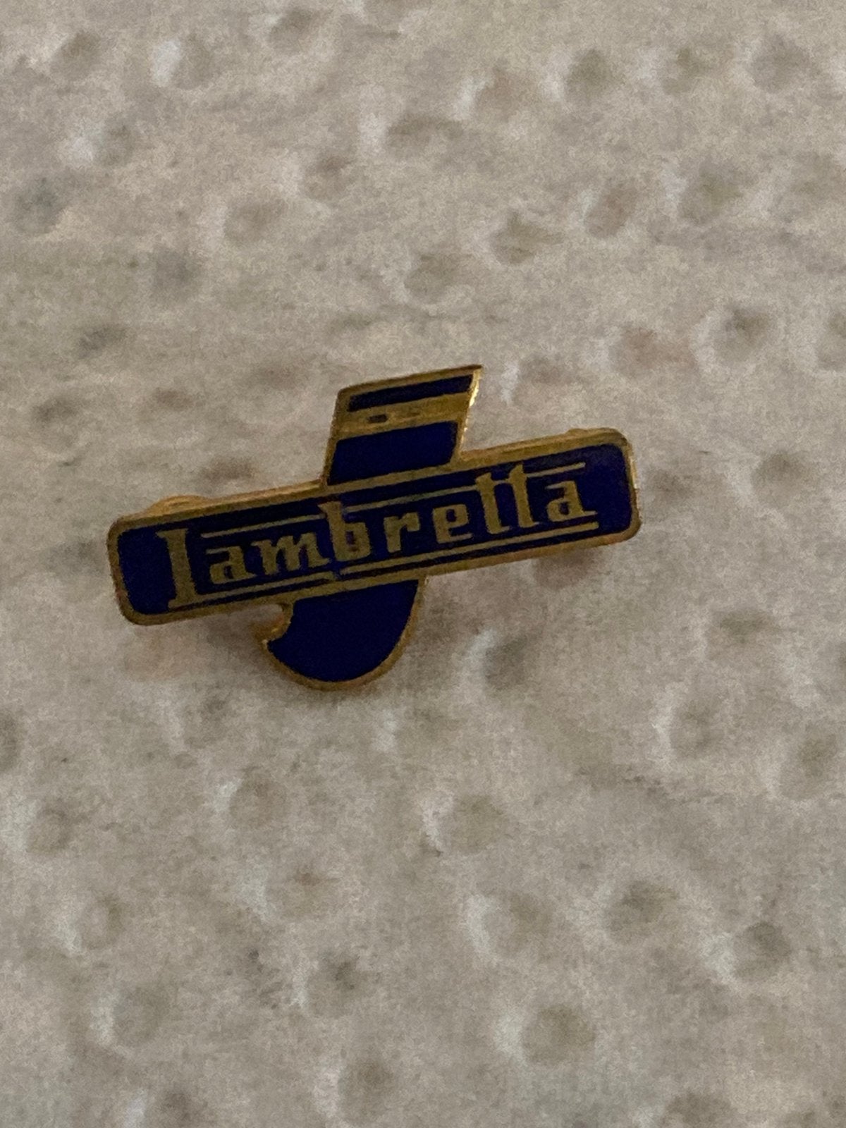 Broche lambrella, Ophalen of Verzenden, Zo goed als nieuw, Transport