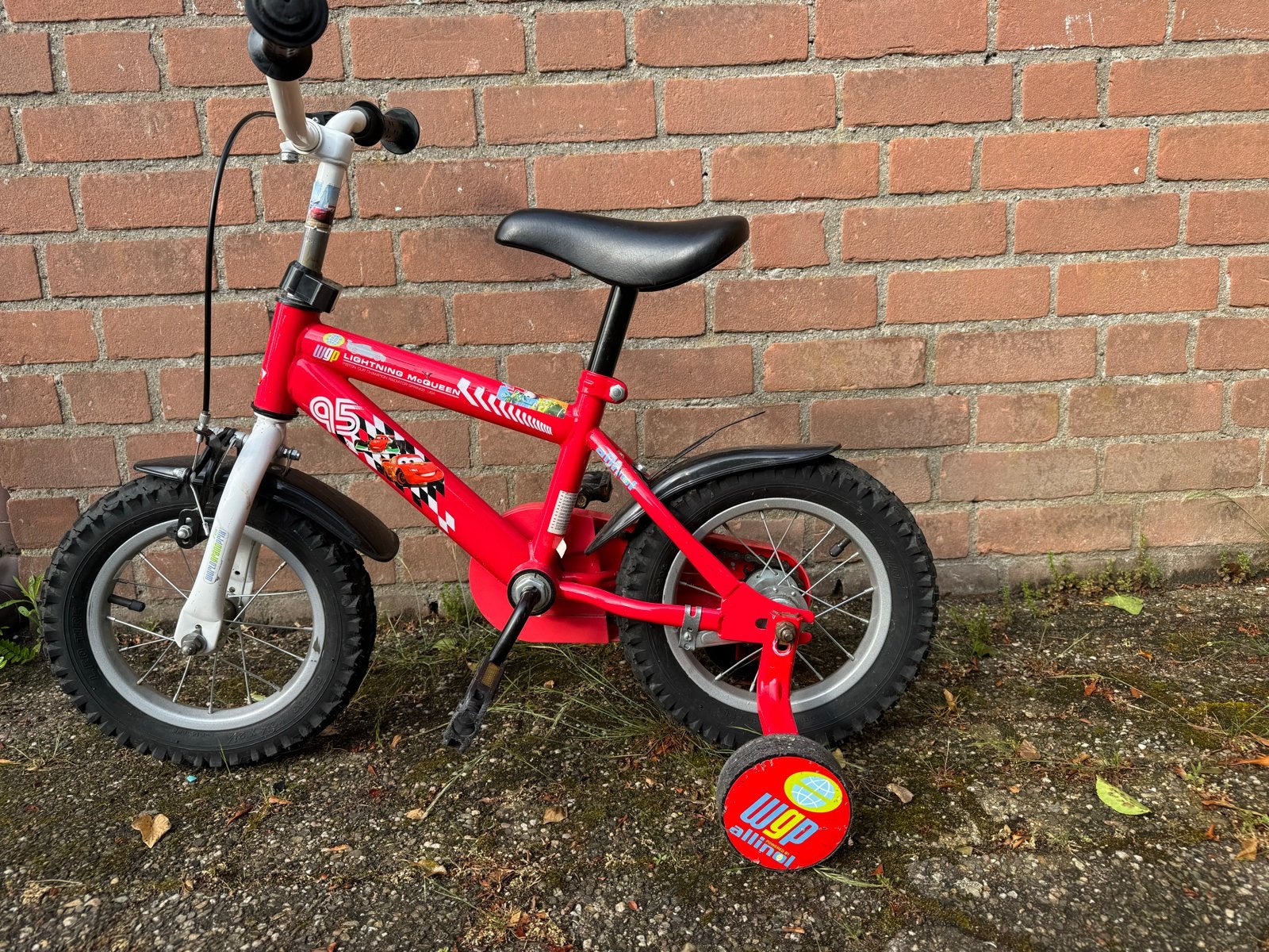Jongens kinderfiets 12 inch met zijwieltjes can cars, Ophalen, Terugtraprem, Zijwieltjes, Gebruikt