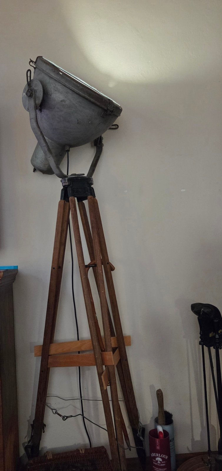 Industriële Stalen Vloerlamp met Houten Statief, Ophalen, Gebruikt, E27 (groot), Industrieel, Vintage