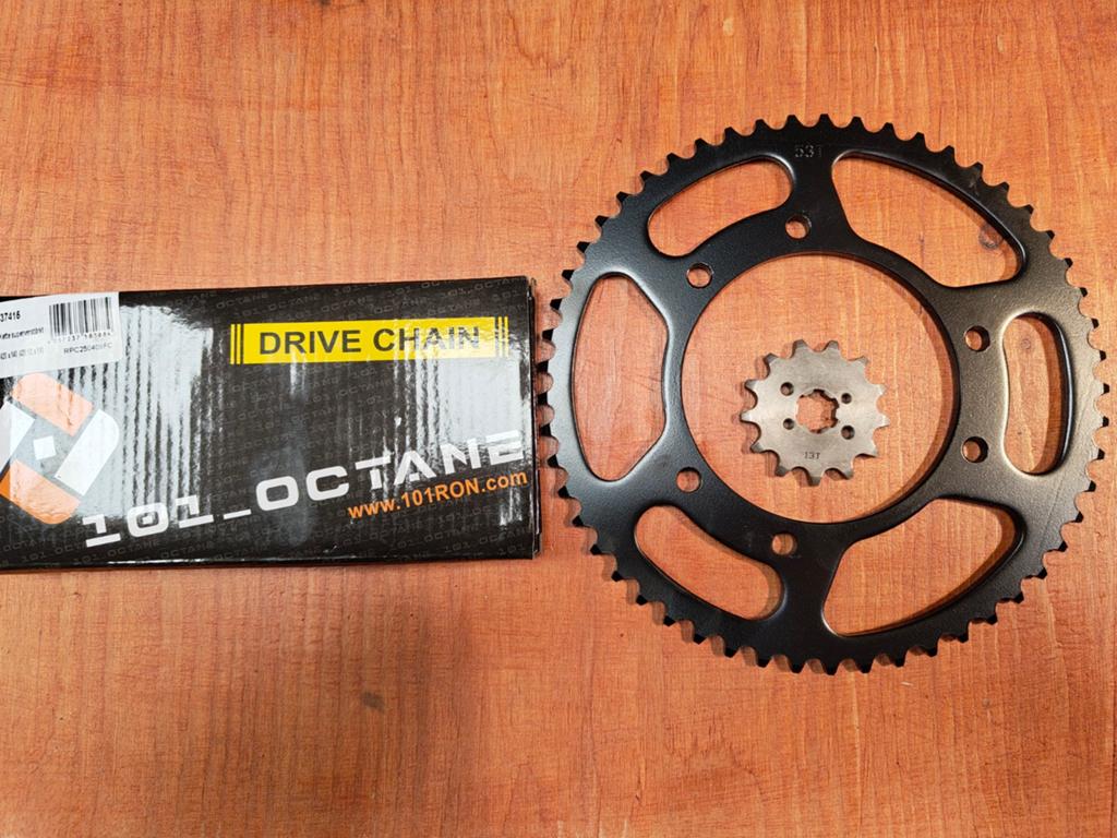 Derbi ketting en tandwielenset, Fietsen en Brommers, Brommers | Derbi, Nieuw, Ophalen of Verzenden