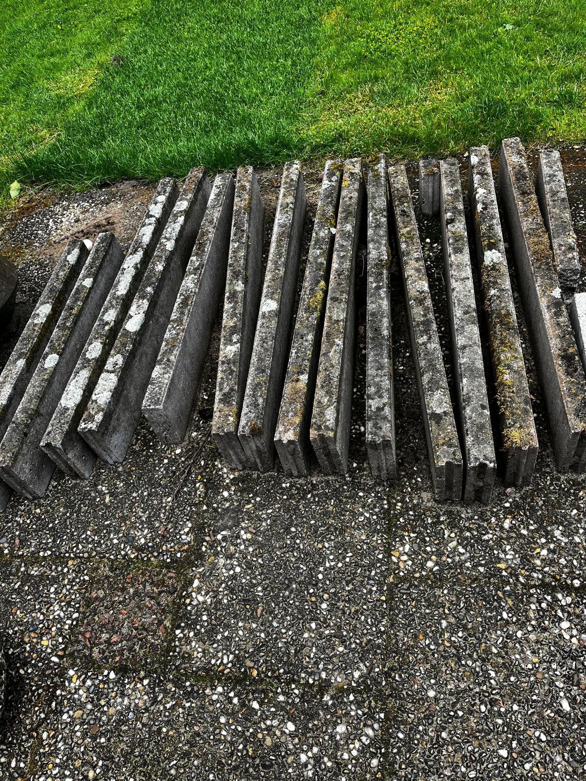 Gratis betonrandjes opsluitbandjes 5 x 20 cm, Ophalen, Gebruikt, Minder dan 180 cm, Palen
