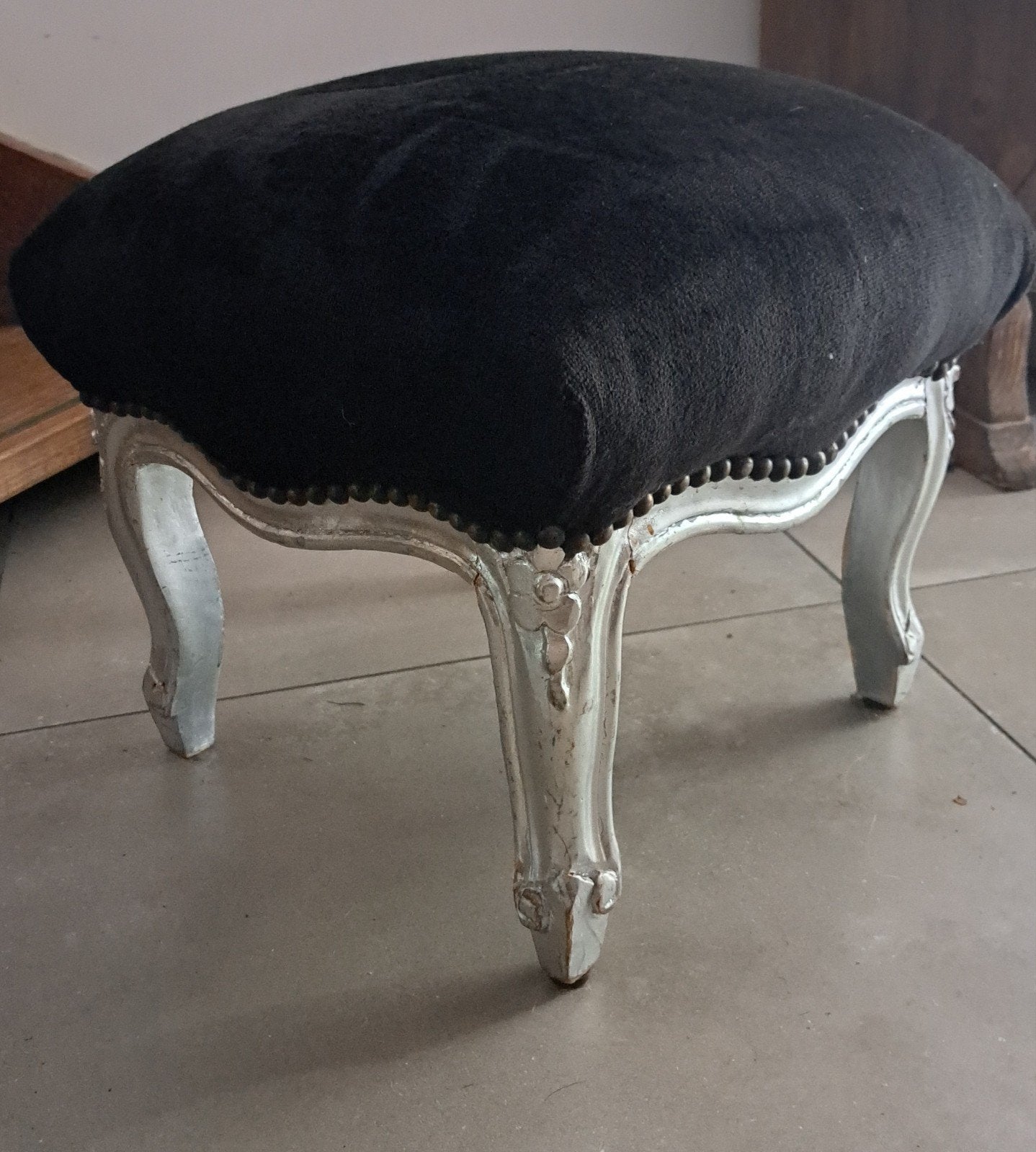 Oud voetenbankje, Ophalen, Hout, Minder dan 50 cm, Gebruikt