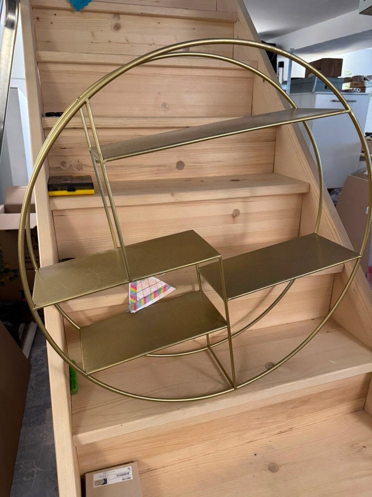 Gouden rond wandrek met planken, Ophalen, Gebruikt
