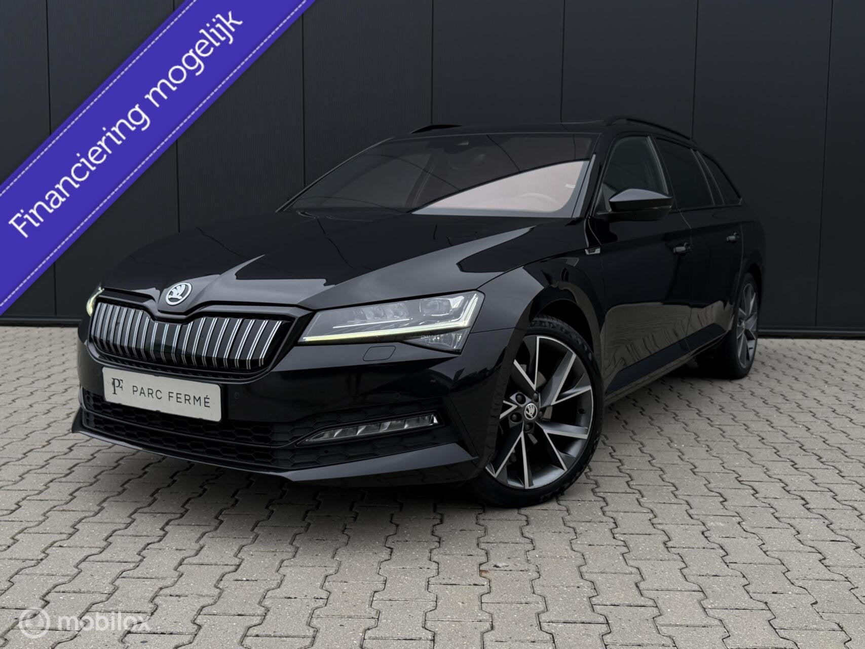 Skoda Superb Combi 1.4 TSI iV Sportline/Pano/Canton/ACC/Memo, Auto's, Gebruikt, Zwart, 4 cilinders, Zwart